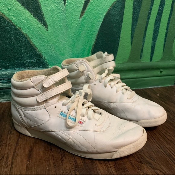 80s 90’s retro vintage Reebok Velcro High Tops White Classics size 10 men’s shoe - Picture 9 of 10